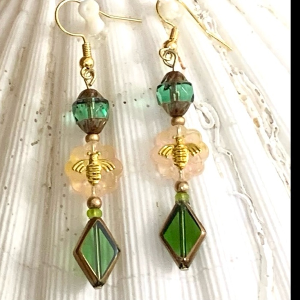Czech Glass Victorian Bee Beaded Earrings - Picture 3 of 6